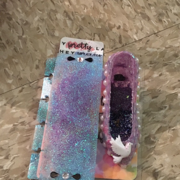 Various items - Picture 13 of 15